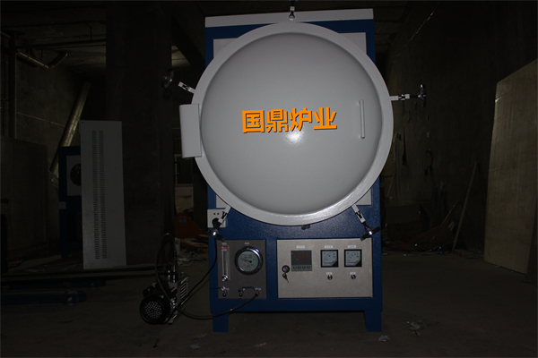 真空氣氛爐操作不當會引發哪些后果？